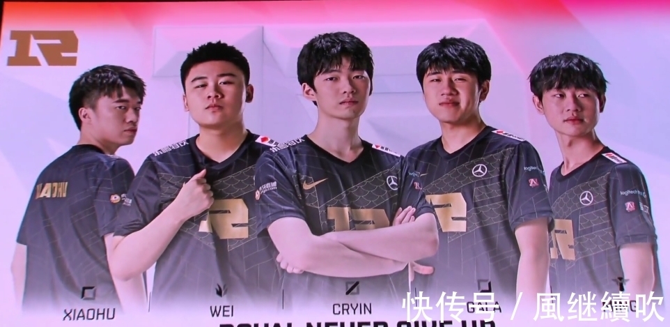 让球迷能更 让球迷能更