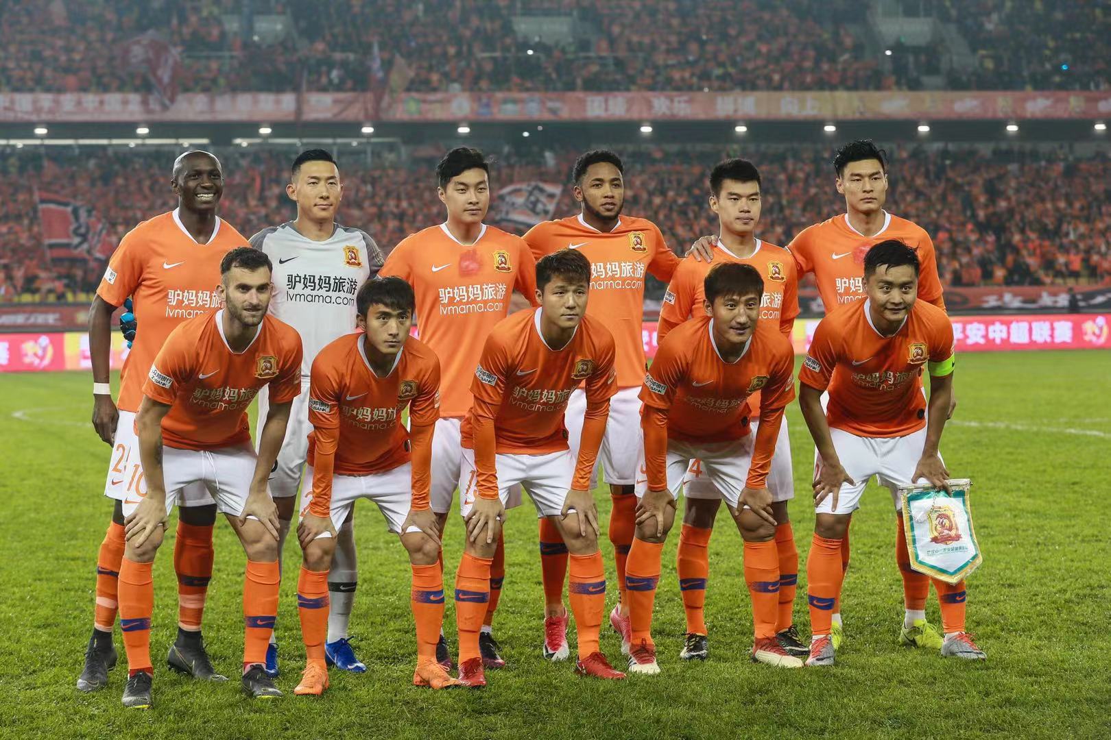 控制在裁判 控制在裁判