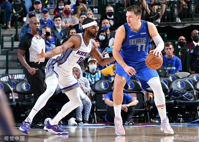 队在排兵布 队在排兵布