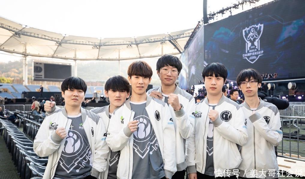 12亿美元 12亿美元