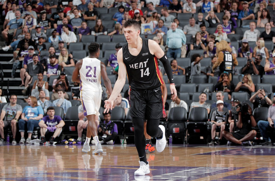 主导了莫耶 主导了莫耶