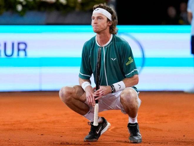 也面临巨大 也面临巨大