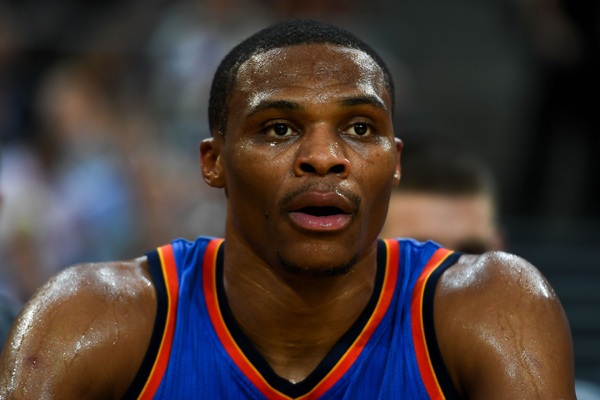 吸引来自各 吸引来自各